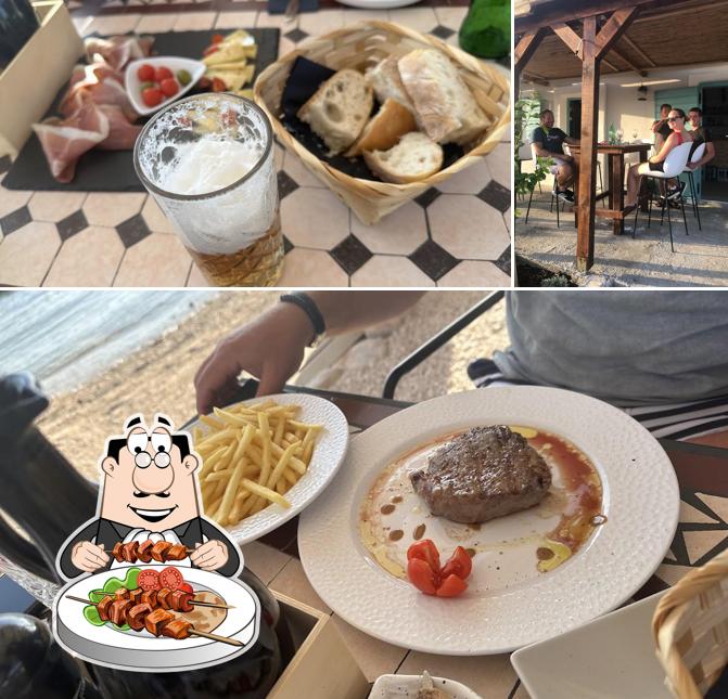 La foto della cibo e esterno di Kontra juga