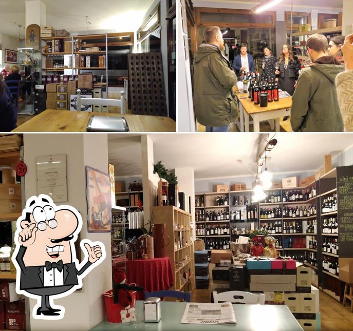 Siediti a un tavolo di Enosphera Wine & Food