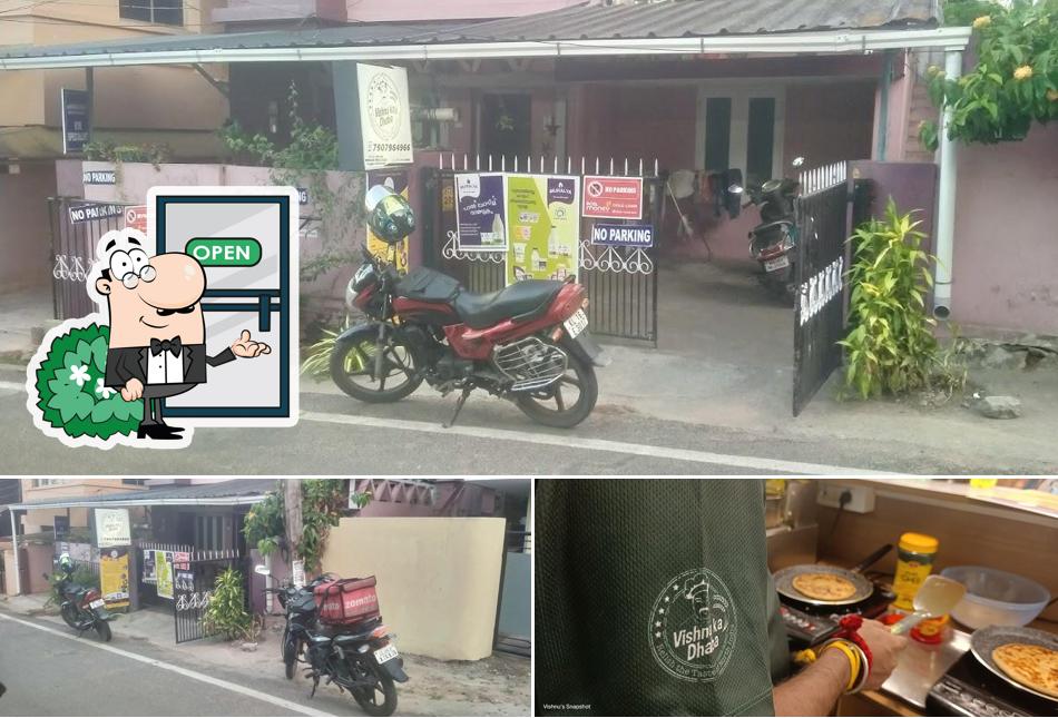 Among various things one can find exterior and food at Vishnu Ka Dhaba