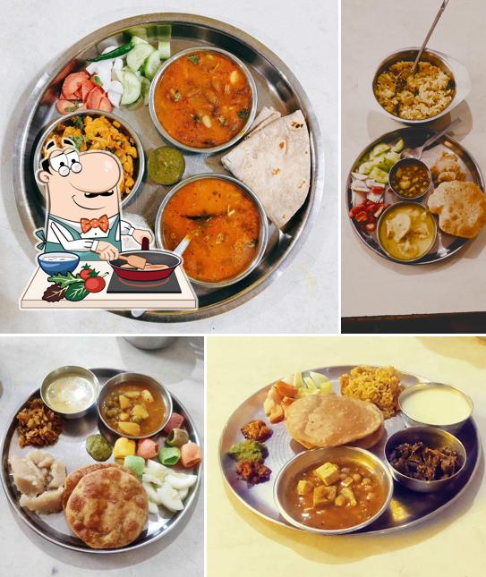 Chicken curry at Gujarati Mess & Restaurant