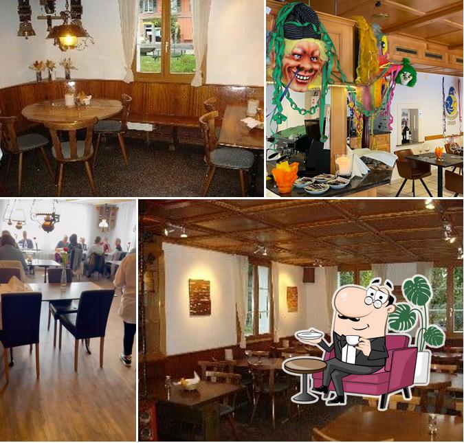 Siediti a un tavolo di Restaurante & Pizzeria Widder