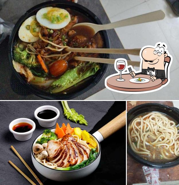The picture of Ryu Ramen Co.’s food and interior