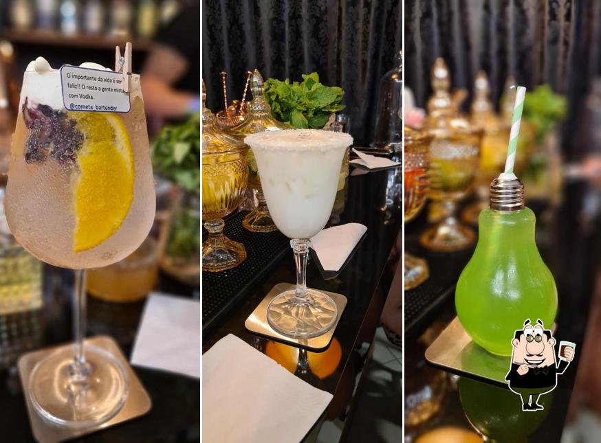 Cometa Bartender's fornece uma gama de bebidas