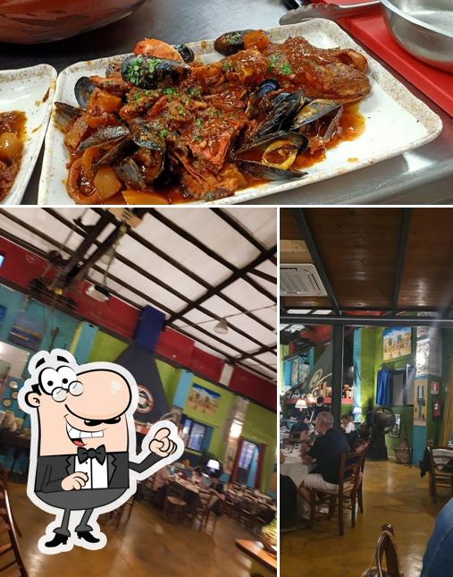 Questa è la foto che mostra la interni e cibo di Ristorante - Pizzeria La Nave
