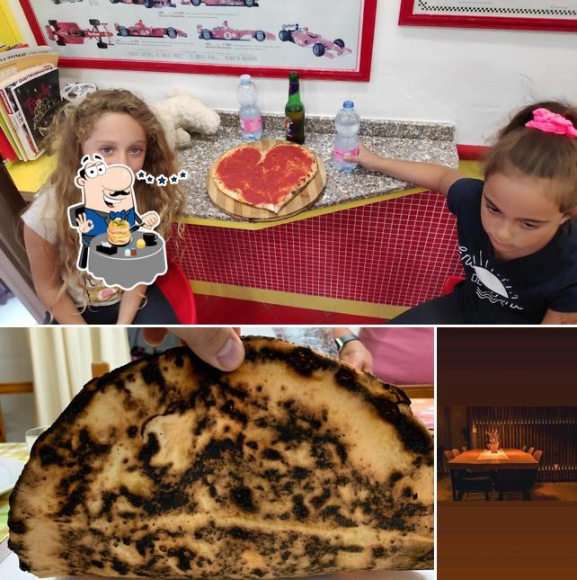 Questa è la foto che mostra la cibo e interni di Pizzeria La Rossa