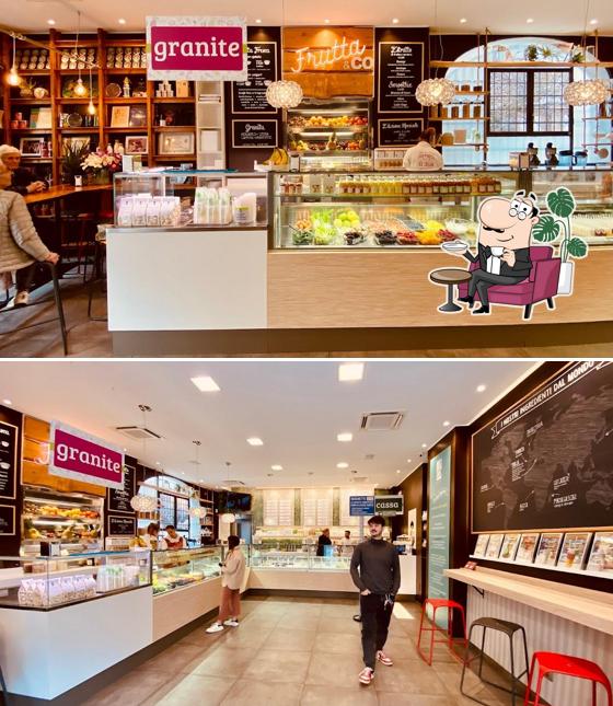 Dai un'occhiata agli interni di Buosi Gelato