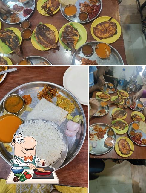 Chicken curry at Hotel Mahabala (Veg & Nonveg)