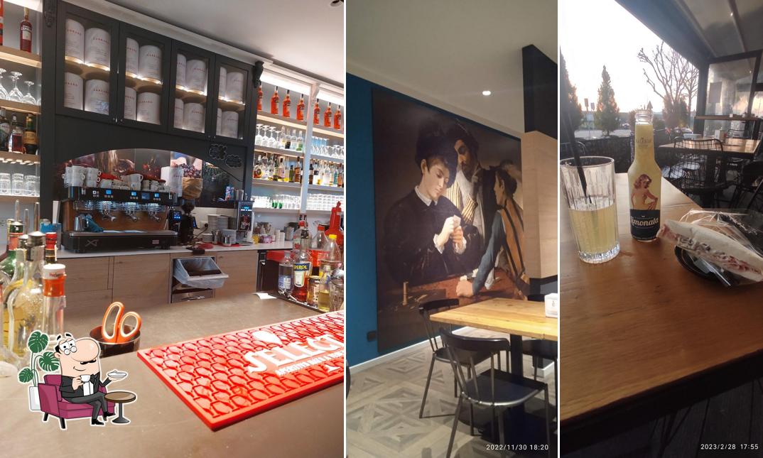 Siediti a un tavolo di Kavò Food Coffe & Drink