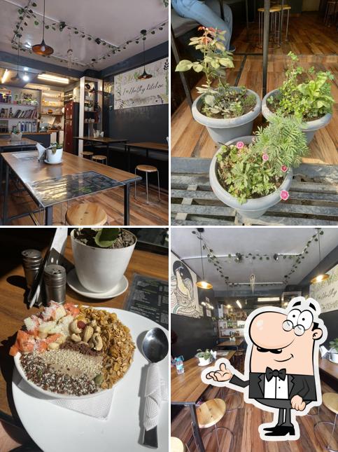Check out how pure veg & vegan restaurant & best juices הקפה הטוב ביותר , & magic brownies looks inside