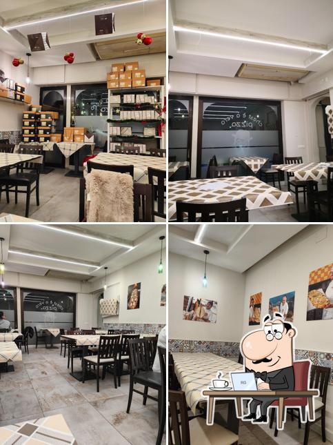 Siediti a un tavolo di Pizza Taxi 1996 - Pizzeria & Panificio