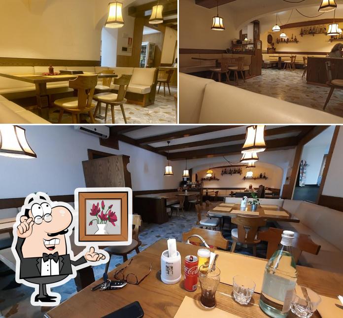 Gli interni di Bar Pizzeria Alpino