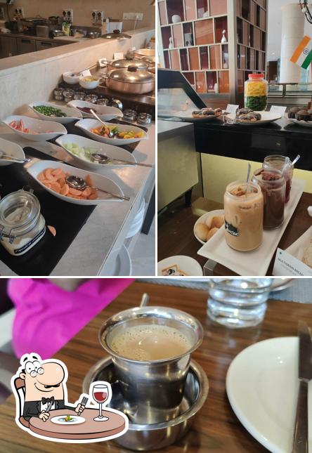 Food at MoMo Cafe