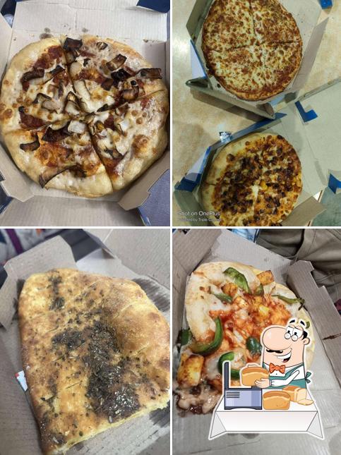 Garlic bread at Domino's Pizza Anand Nagar, Jabalpur