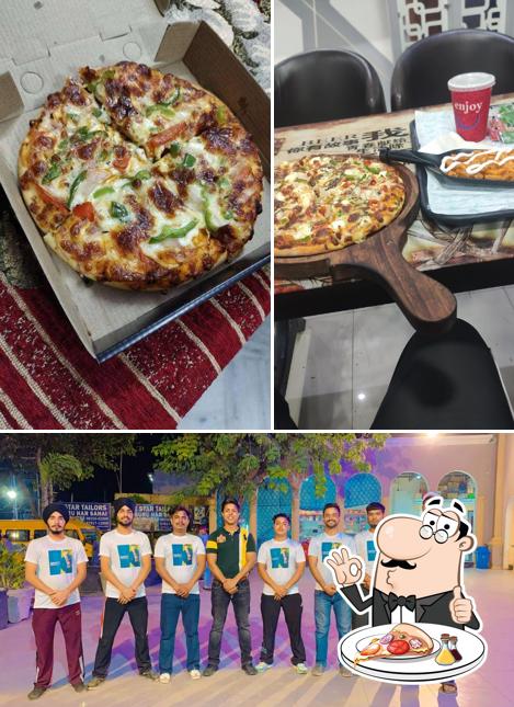 Pick different kinds of pizza