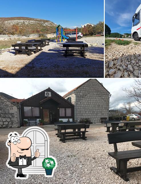 Gli esterni di Konoba "Ivanovi Dvori"