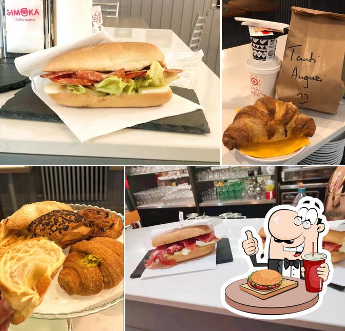Prenditi un hamburger a Bar Latino Dubino