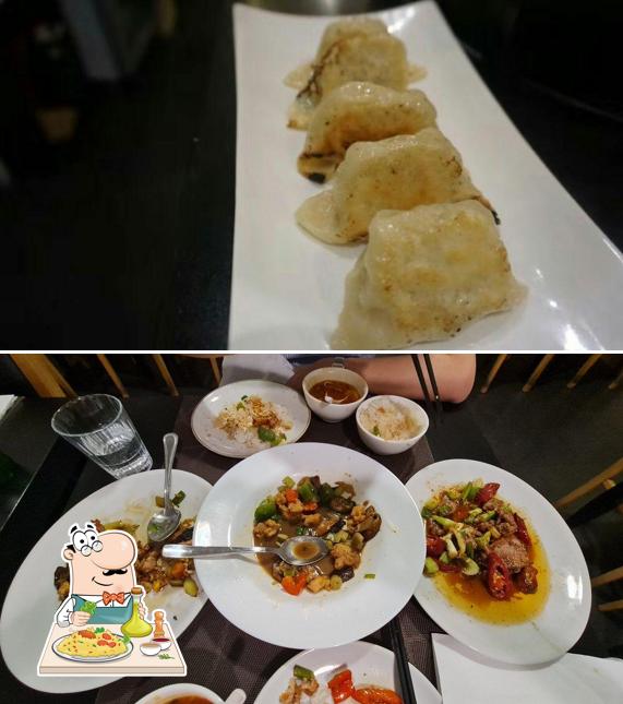 Platti al RISTORANTE CINESE SICHUAN
