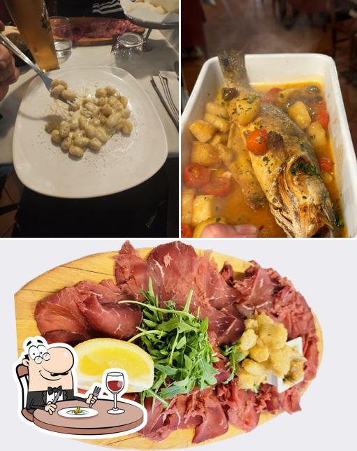 Platti al The moon ristorante,pizzeria