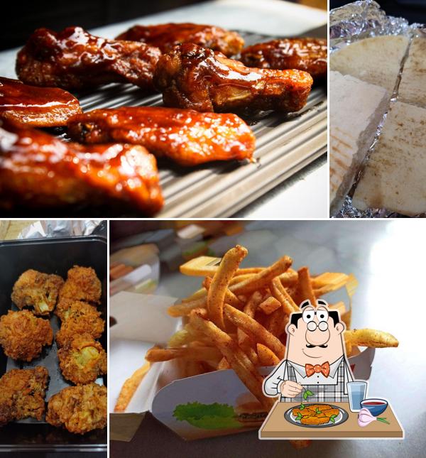 Chicken wings at Papa Poncho