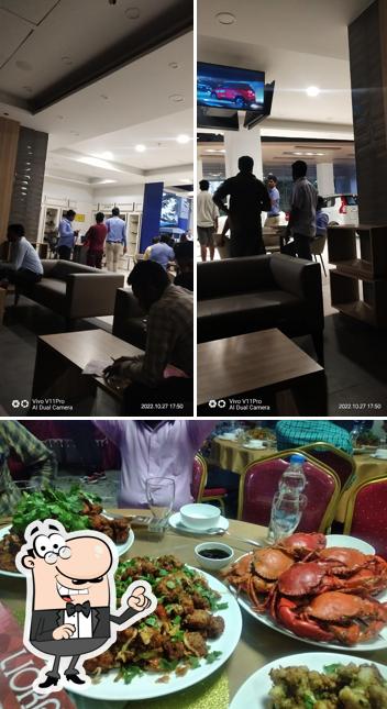 The image of Krishna Food Park’s interior and dining table