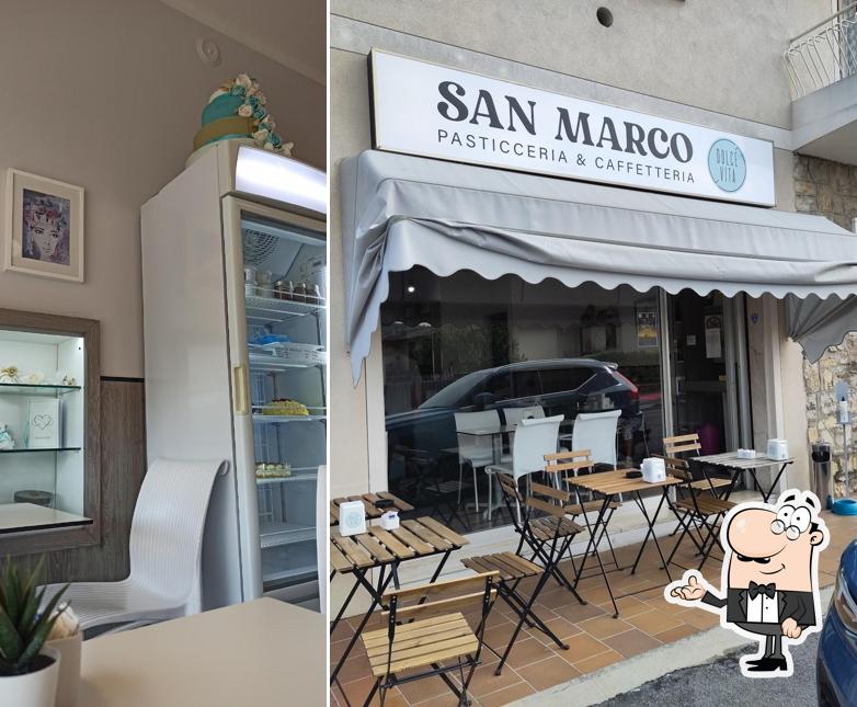 Gli interni di Pasticceria San Marco
