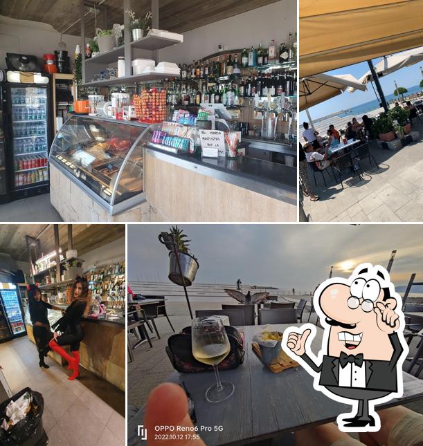Dai un'occhiata agli interni di Bar le fontane