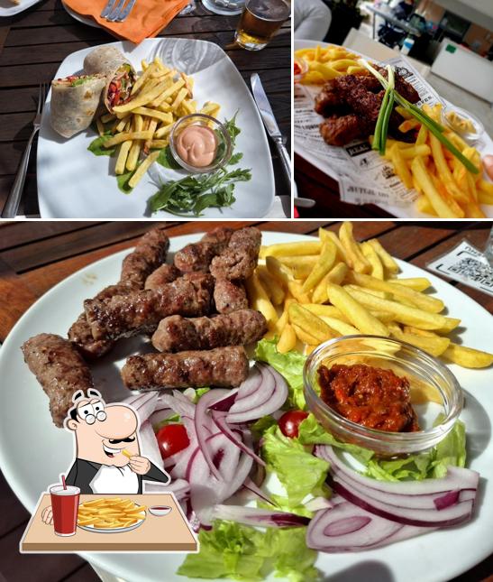 Patatine fritte al Pool bar & Grill