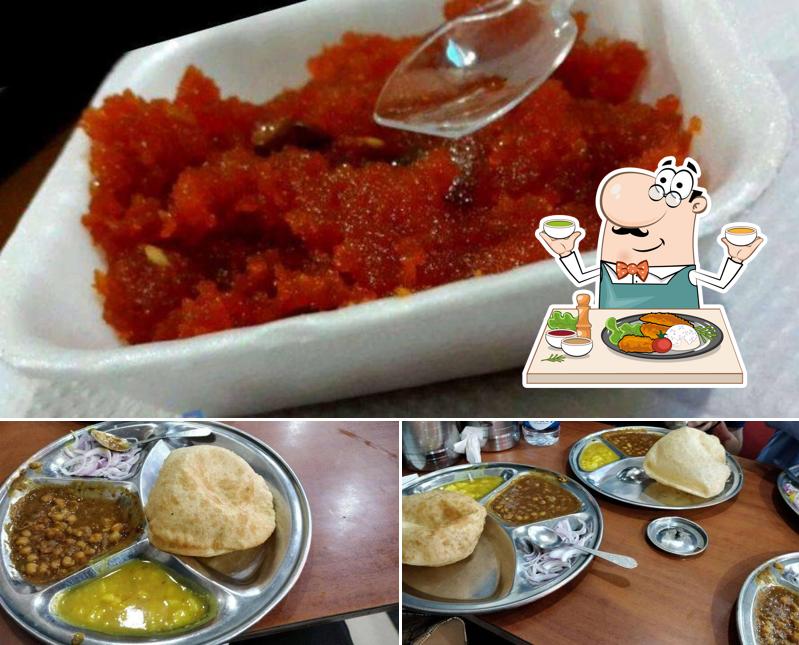 Food at Kanha Sweets