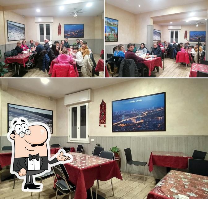 Gli interni di Istanbul Doner Kebap