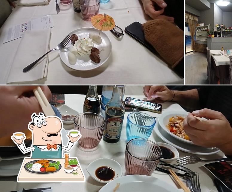 Tra le varie cose da Ristorante Cucina Asiatica 369 si possono trovare la cibo e interni