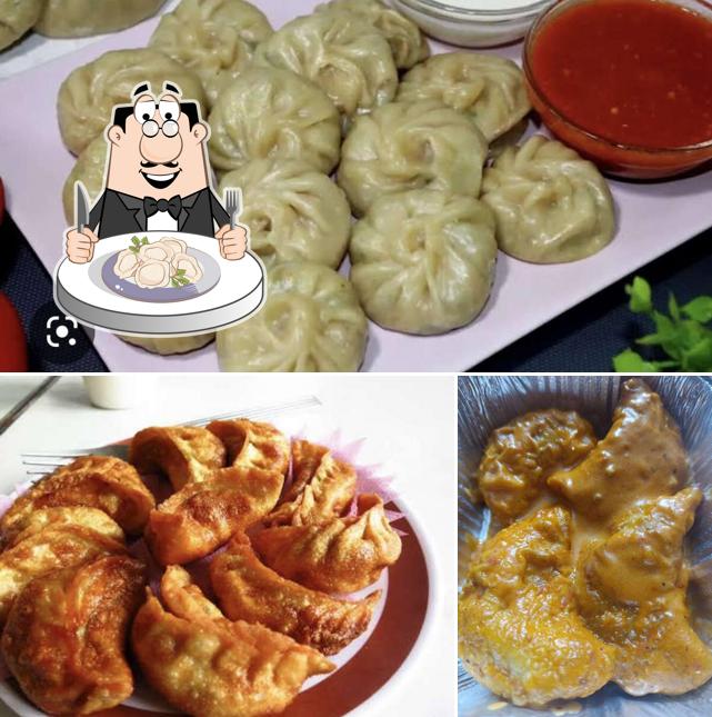 Dumplings at Momo Maker Best Momos in lajpat nagar Best momo's point near you Chicken momos Veg Momos Paneer Momos