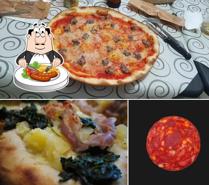 Dai un’occhiata alla immagine che mostra la cibo e esterno di PIZZERIA DA ANDREA