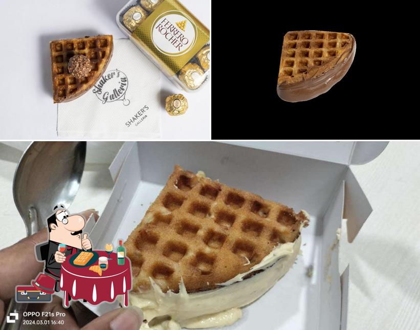 Waffles at Shaker's Galleria Cafe Pal