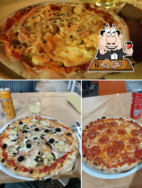 Ordina una pizza a Pizzeria Napoli da Giorgio - pizza a domicilio
