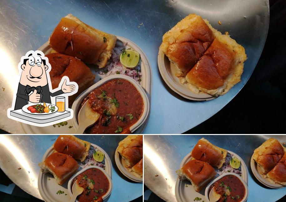 Food at Tahiliani Chaat House