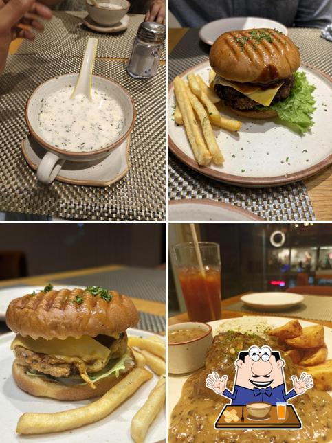 Clam chowder at Mac's Cafe Steak House & Pizzeria