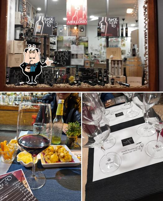 Goditi un drink a Anelli Enoteca delizie dal 1970