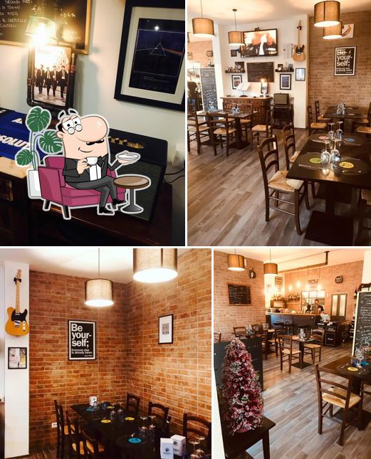 Siediti a un tavolo di 5/8 Bistrot