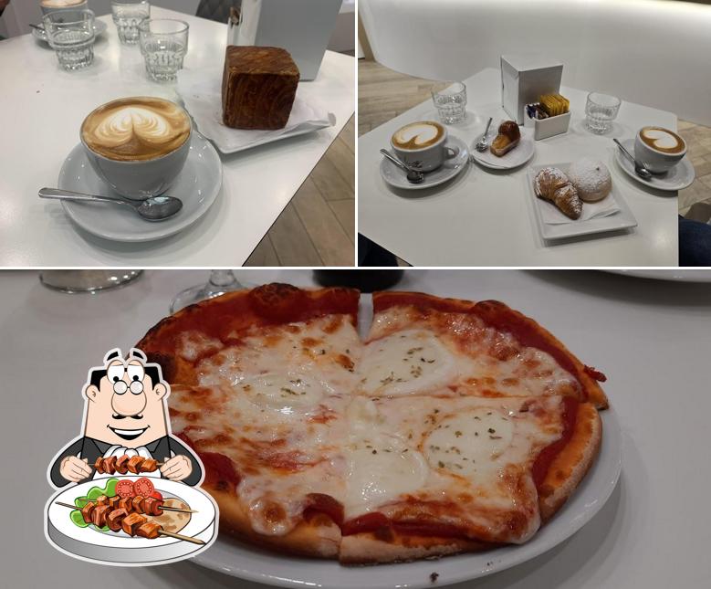 Cibo al Toscaffe' Di Toscaffe’ SRL; Caffetteria Pasticceria Gelateria Rosticceria