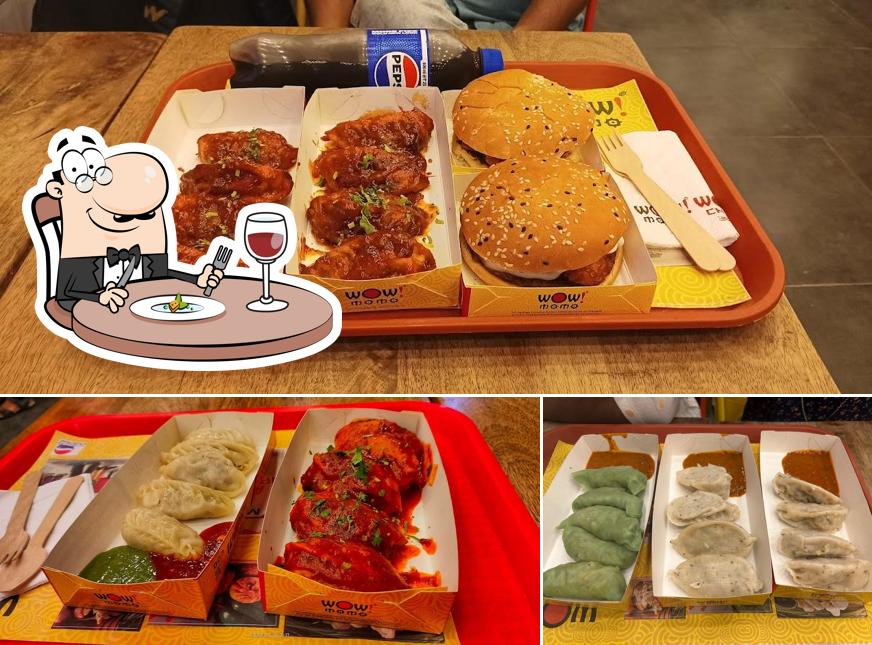 Food at Wow! Momo