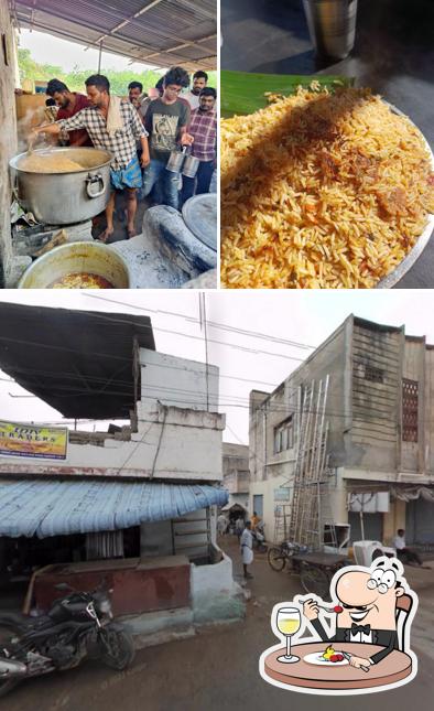 Chaand Biriyani Center