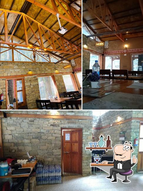 The picture of Golden Bell Restaurant’s interior and beverage