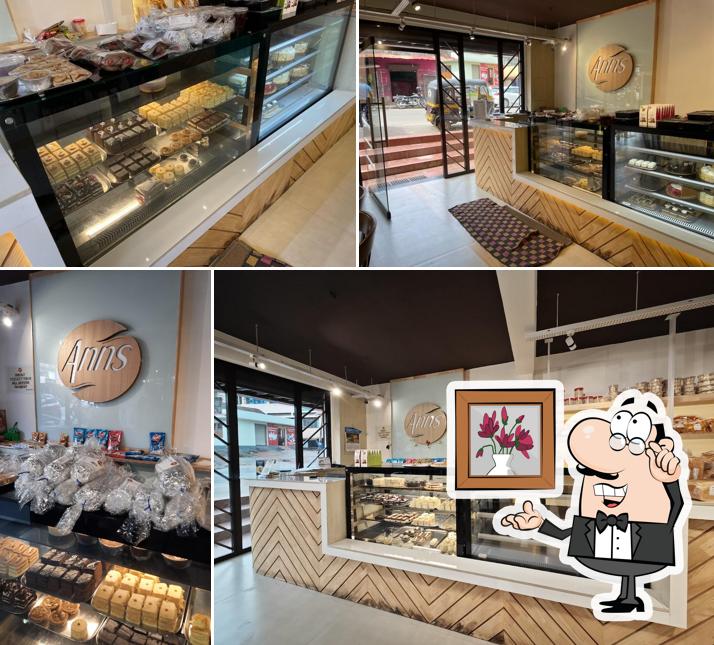 The interior of Anns Bakery