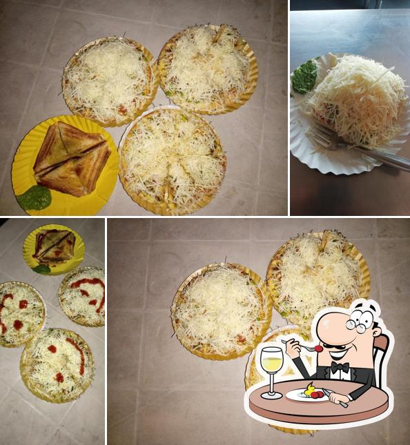 Food at AAHAR PIZZA CORNER