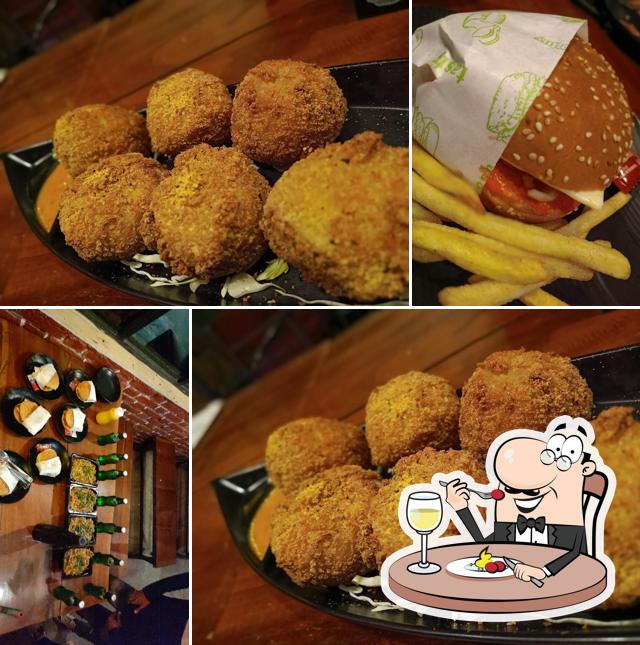 Food at Play More Cafe