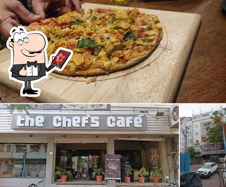 Check out how The Chef's Cafe' looks outside