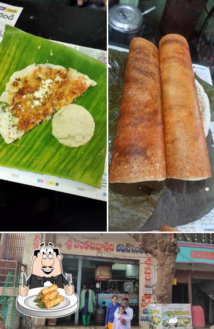 Spring rolls at Venkata Vasavi Tiffin Centre