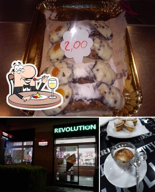 Cibo al Revolution Bar