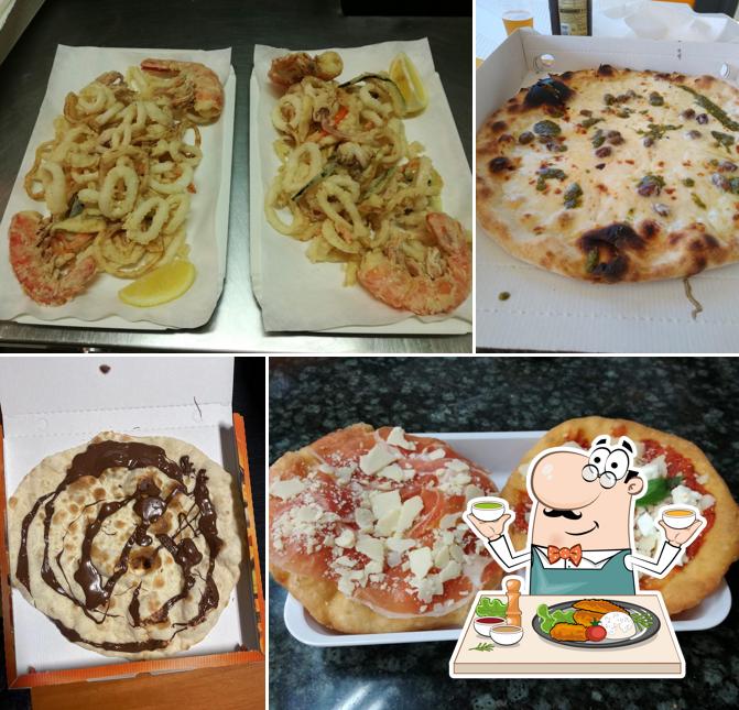 Calamari fritti al Pizzeria da asporto L'Incontro di Villa Cella Calamari fritti al Pizzeria da asporto L'Incontro di Villa Cella