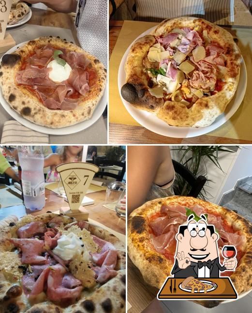 Ordina tra le molte varianti di pizza